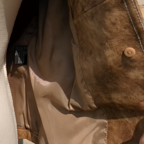 Vintage Brown Jacket with Classic Silhouette - Picture 7 of 9